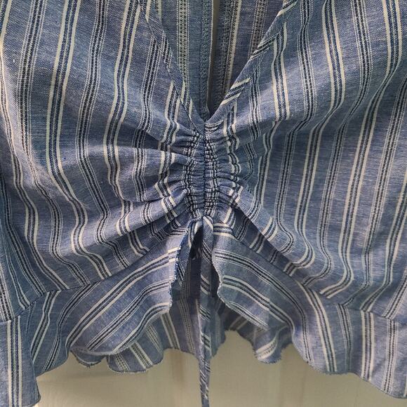 Spring Haze Womens Sz L Blue White Linen Blend Ruffle Pull String Top - Picture 3 of 6